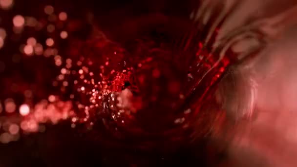 Movimento Super Lento Derramamento Vinho Tinto Vista Para Dentro Garrafa — Vídeo de Stock