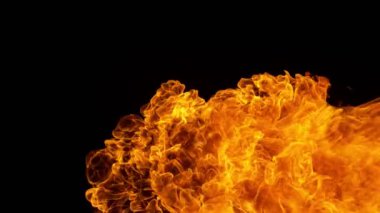 Süper Yavaş Ateş Patlaması Kara Arkaplanda izole edildi. Yüksek Hız Kamerası 'nda çekildi, 1000 fps.