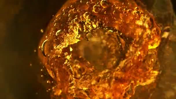 Super Slow Motion Versare Whisky Rum Cognac All Interno Della — Video Stock