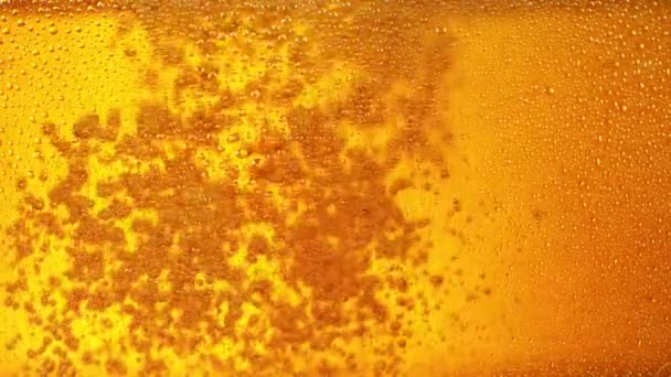 Super Cámara Lenta Macro Shot Bebida Cerveza Primer Plano Filmado — Vídeo de stock