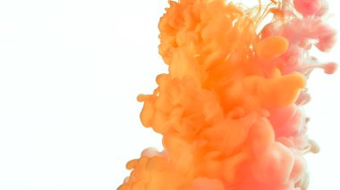 Suda soyut renkli mürekkep, metin için boş alan.