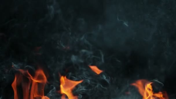 Super Slow Motion Fiamme Isolate Sfondo Nero Girato Cinepresa Alta — Video Stock