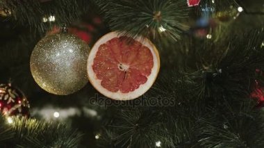 Noel ve yeni yıl dekorasyon. Soyut Bokeh tatil arka plan bulanık. Garland yanıp sönüyor. Pırıltı Noel ağacı ışıkları.