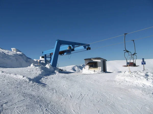 Ski lift station — Stockfoto