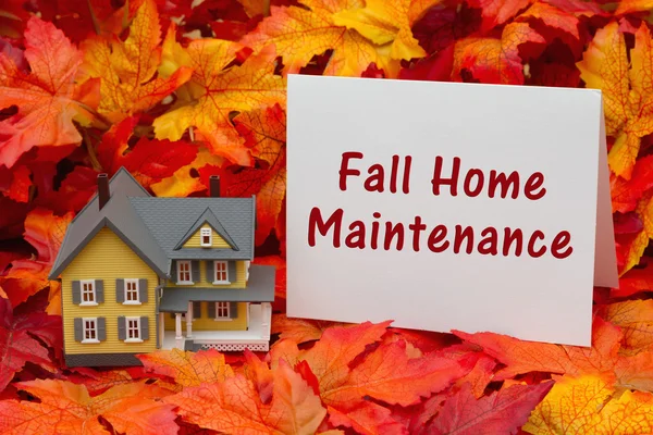 Mantenimiento del hogar para la temporada de otoño —  Fotos de Stock