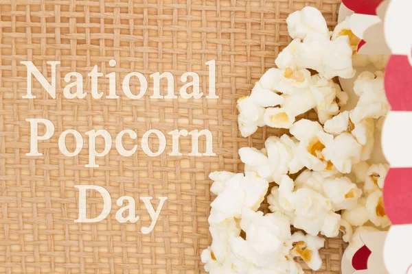 Botschaft zum nationalen Popcorn-Tag — Stockfoto