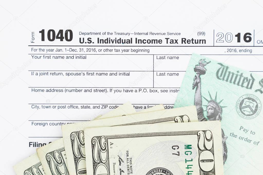 A US Federal tax 1040  income tax form