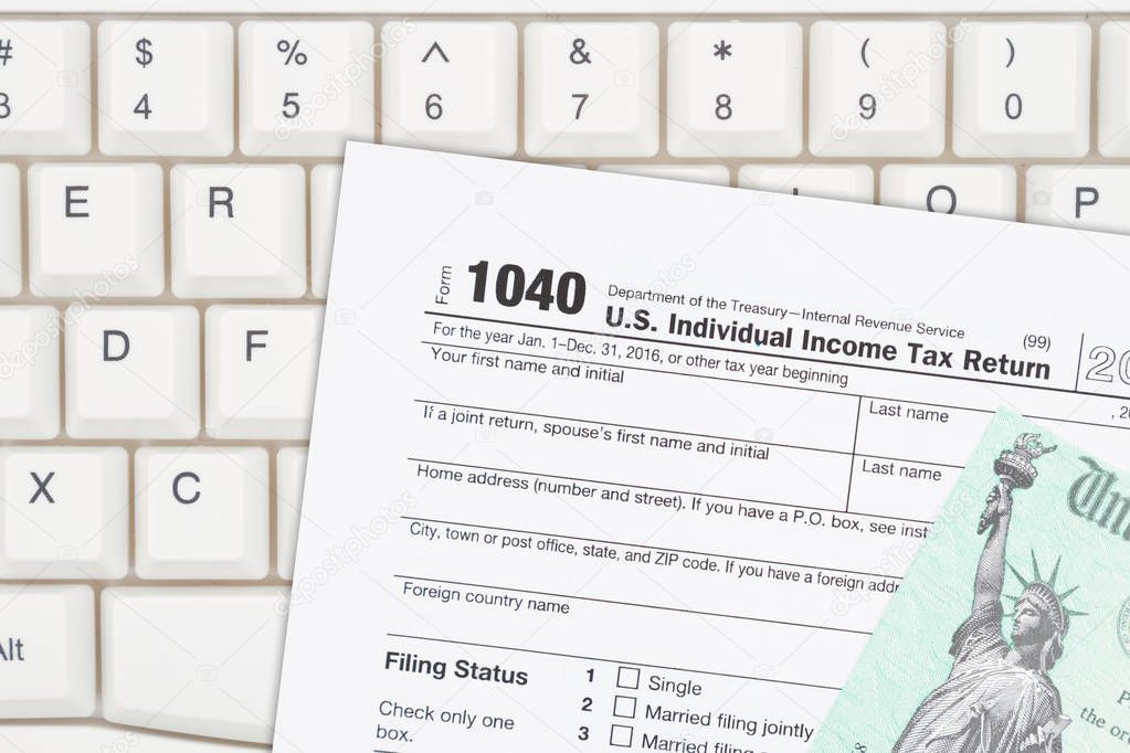 A US Federal tax 1040 income tax form