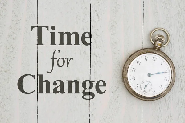 Hora de mudar a mensagem com relógio de bolso retro — Fotografia de Stock