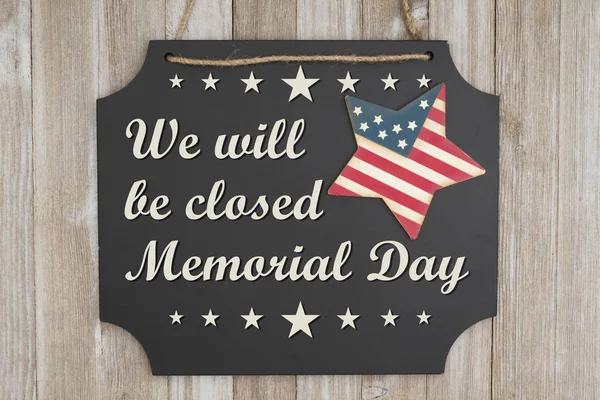 Vi kommer att vara stängd Memorial Day meddelande — Stockfoto
