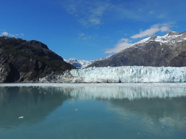 氷河湾、アラスカからのシーン — ストック写真