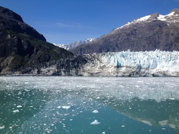 氷河湾、アラスカからのシーン — ストック写真