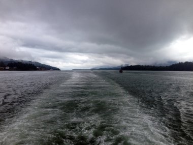 Olay yerinden Ketchikan Alaska yakınındaki Tongass daraltır.