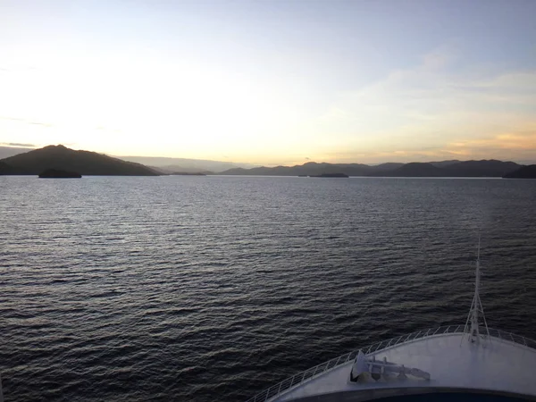 Sahne Kawanasausau Boğazı, Milne Bay Province, Papua Yeni Gine.