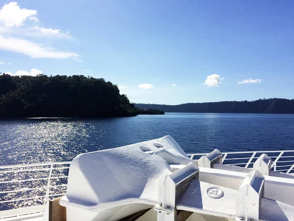 Garove Adası krater Papua N bir yolcu gemisinden sahne