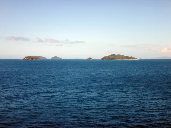 Sahne Kawanasausau Boğazı, Milne Bay Province, Papua Yeni Gine.