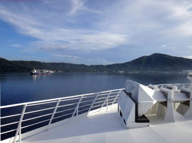 Simpson liman ve Rabaul mahallinden bir yolcu gemisi.