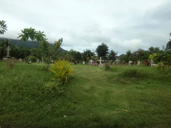 Straat uitzicht op Rabaul en Matupit, Papoea-Nieuw-Guinea — Stockfoto