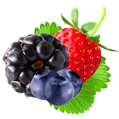 Beyaz arka plan üzerinde yaprak ile izole çilek