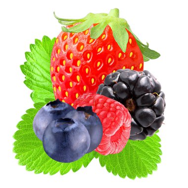 taze çilek beyaz zemin üzerine izole