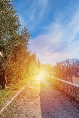 Brescia, İtalya Cidneo tepe üzerinde kale içinde park