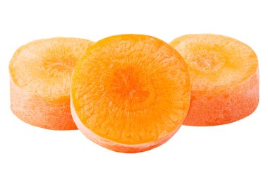 Üç parça beyaz izole havuç