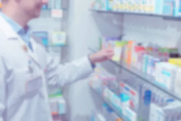 Apotheke offen für den Verkauf von Medikamenten — Stockfoto
