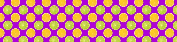 Kreativ Layout Gjord Med Runda Skivor Lime Och Apelsiner Ett — Stockfoto