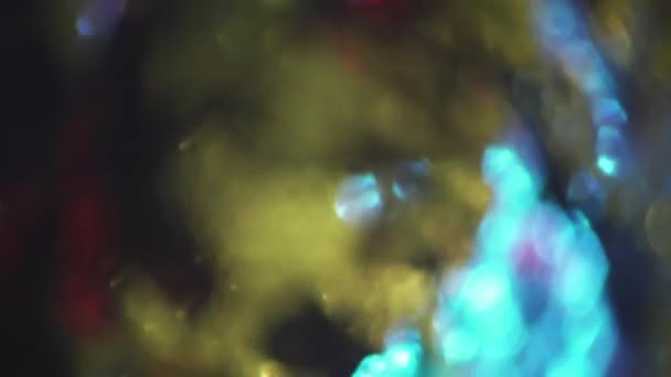 Cristal Pirita Iluminado Por Luz Colores Fondo Color Abstracto — Vídeos de Stock