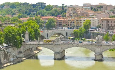 Roma 'da köprü, İtalya