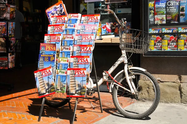 Guías de viaje en Pisa, Italia — Foto de Stock