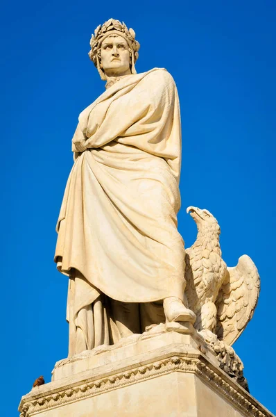 Статуя Данте — стоковое фото