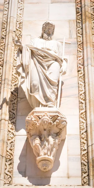 Standbeeld van Jezus Christus in Milaan, Italië — Stockfoto
