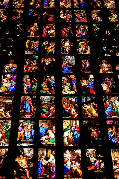 Stained glass in Milan, Italy — Stock Photo, Image