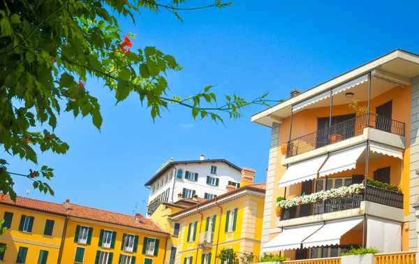 Casas en Lombardía, Italia —  Fotos de Stock