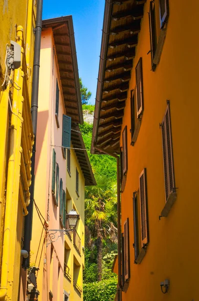 Domy w prowincji Lombardia, Włochy — Zdjęcie stockowe