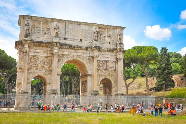 イタリア、ローマのコンスタンティンのアーチ — ストック写真