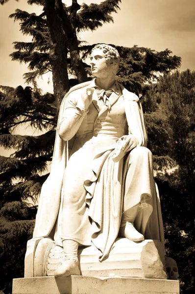 Posąg Byron — Zdjęcie stockowe