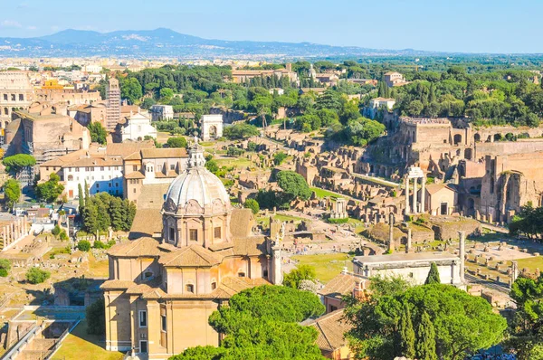 Uitzicht vanuit de lucht op Rome, Italië — Stockfoto