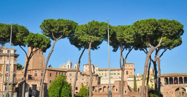 Antiguas ruinas en Roma — Foto de Stock