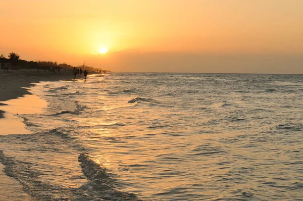 Pláž Varadero při západu slunce — Stock fotografie