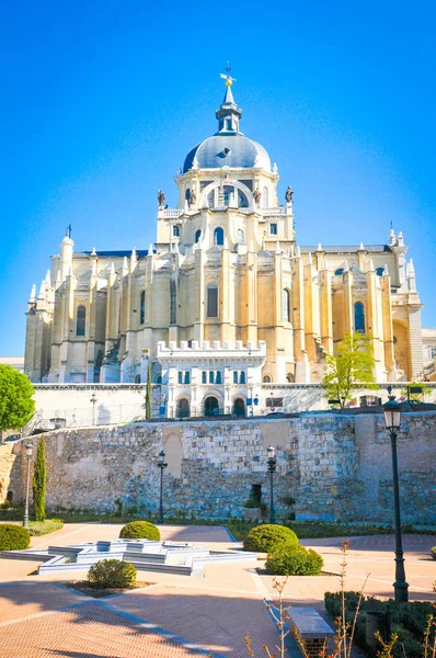 Almudena Cathedral in Madrid, Spain — Stock Photo, Image