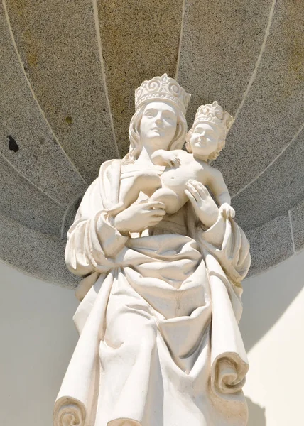 圣母玛利亚雕像 — 图库照片