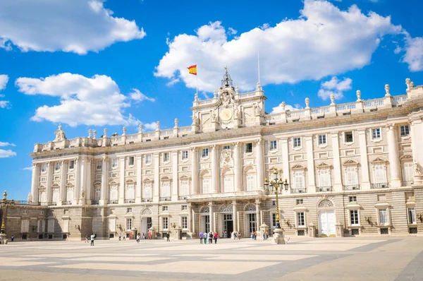 Koninklijk Paleis in Madrid, Spanje — Stockfoto