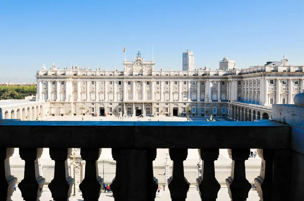 Palazzo Reale a Madrid, Spagna — Foto Stock