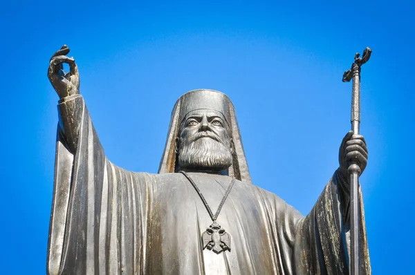 Estatua del Arzobispo Damaskinos —  Fotos de Stock