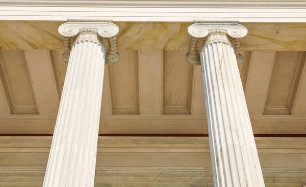 Columnas en Atenas, Grecia — Foto de Stock