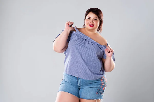 Size Fashion Model Jean Shorts Fat Woman Gray Background Body — Stock Photo, Image