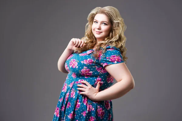 Size Fashion Model Floral Dress Fat Woman Gray Background Body — Stock Photo, Image