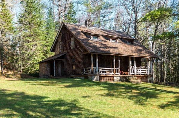 Old farm houses and ruins at the santanoni great camp — Stock Photo, Image